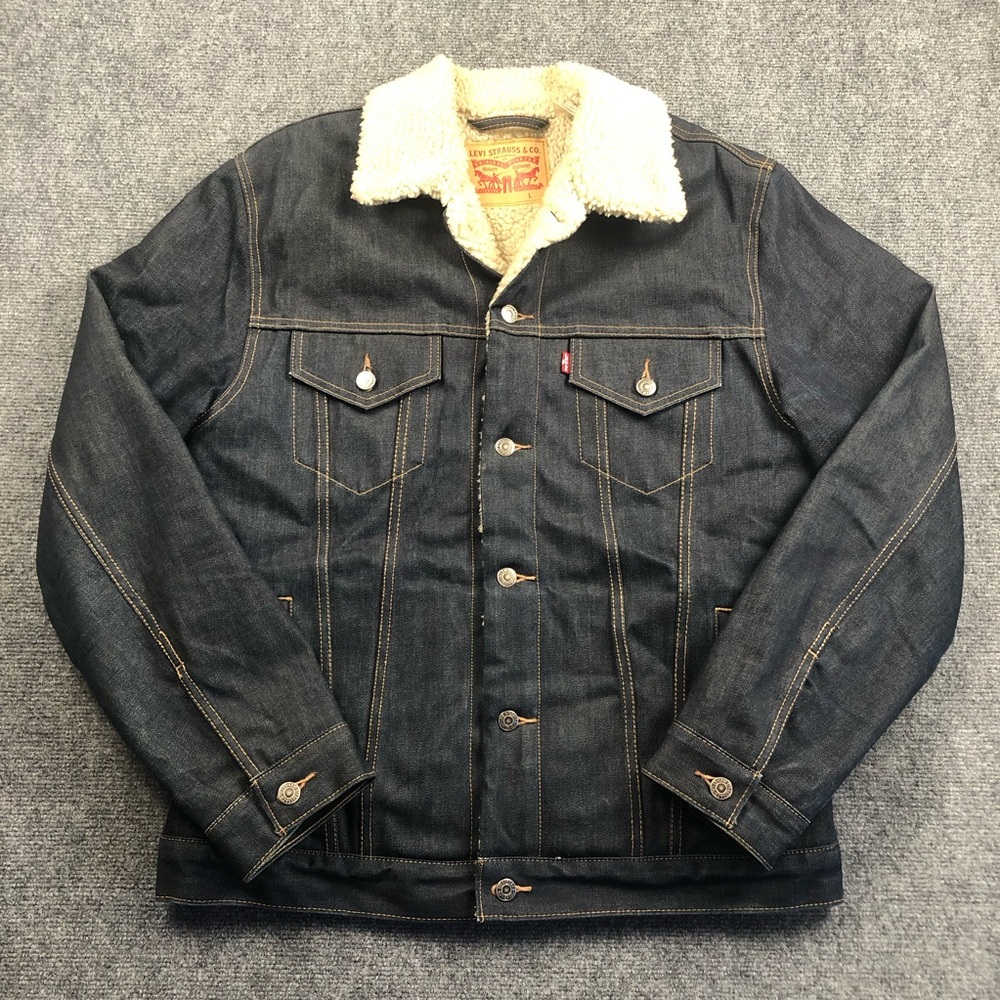 Levi's Men's Sherpa Lined Denim Jacket in Dark Blue